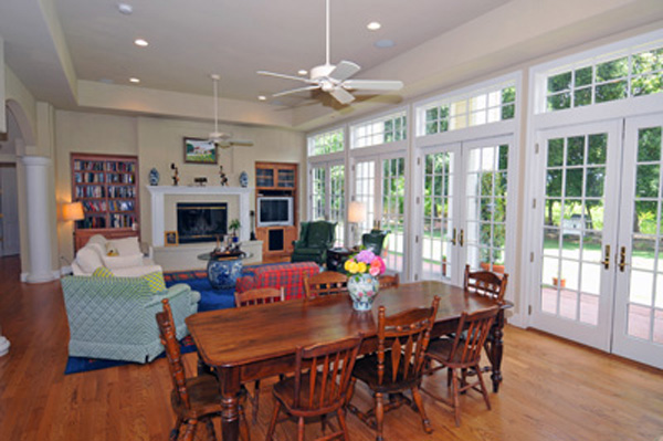 Large Dining Area